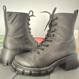MIA Black Combat Boots Size 7 GUC